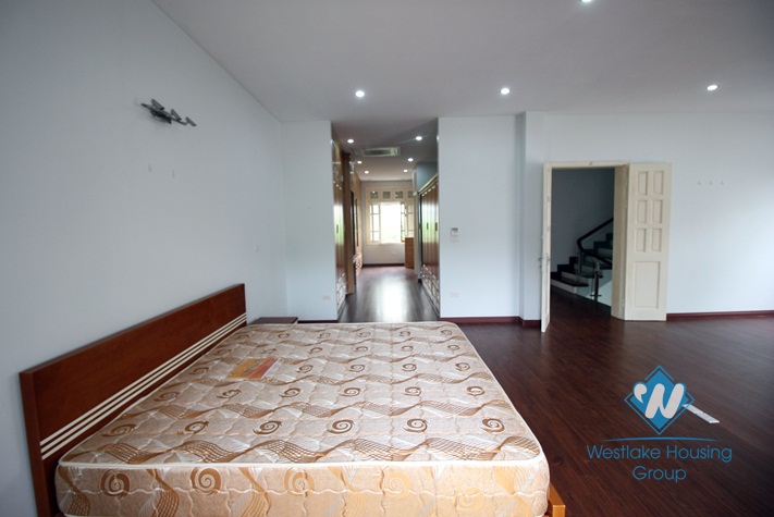A big villa for rent in T Ciputra International Ha Noi City